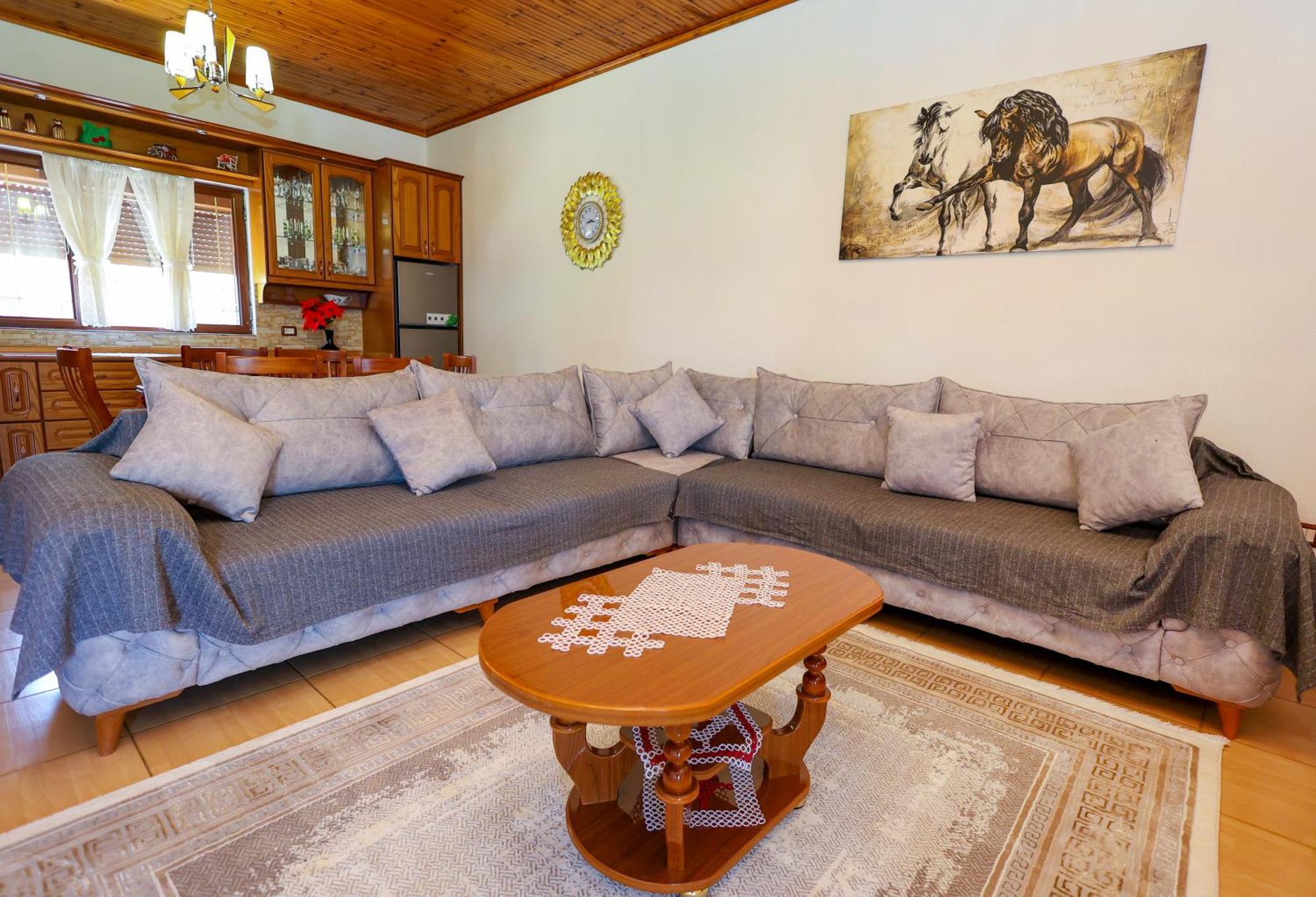 Villa Kevin 베라트 외부 사진