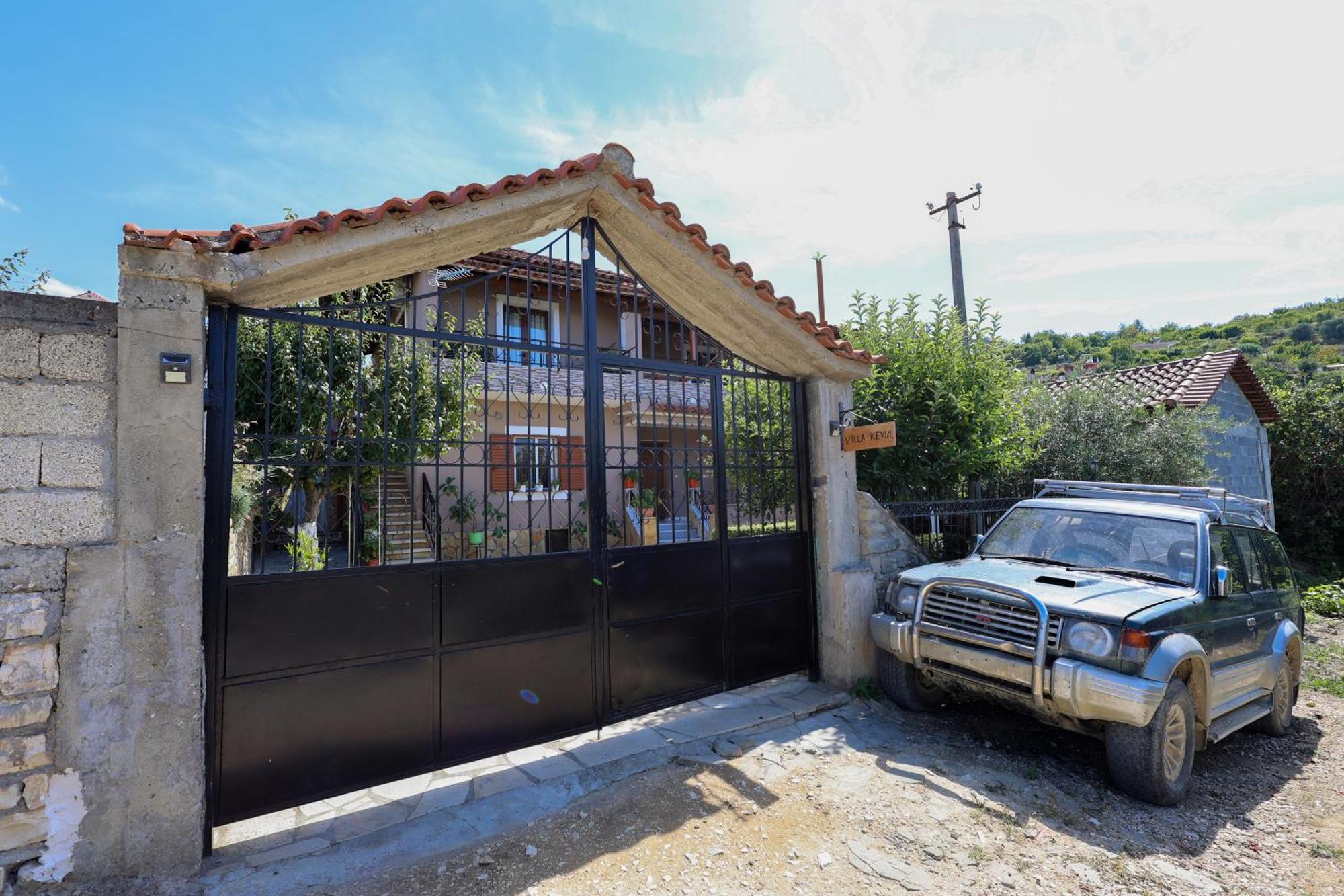 Villa Kevin 베라트 외부 사진